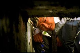 杀人回忆在线观看地址,揭开韩国90年代惊悚悬案的神秘面纱  第3张